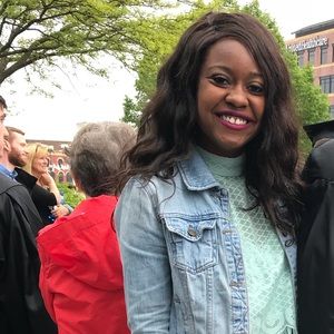 Meet your Posher, Shana